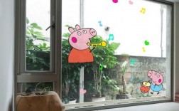 小猪佩奇第一季窗户里的小猪是怎么回事？