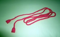 古代女子系红绳的红绳断了什么意思？（红绳断了的含义）