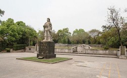 天河公园邓世昌之墓的介绍？