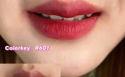 偏紫厚嘴唇适合什么颜色的口红？（紫厚含义）