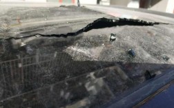 汽车天窗玻璃自爆和被砸怎么分别？