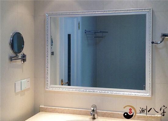 家里的镜子如何摆放位置？解梦知识详解与布局建议-图2