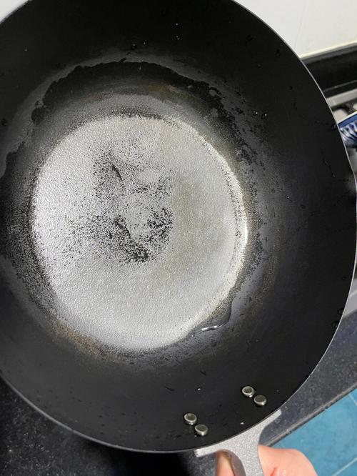过年不在家过,家里的锅能空着么,锅里放生米和白面好么？-图3