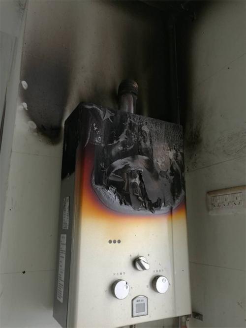 热水器着火处理方法？-图1