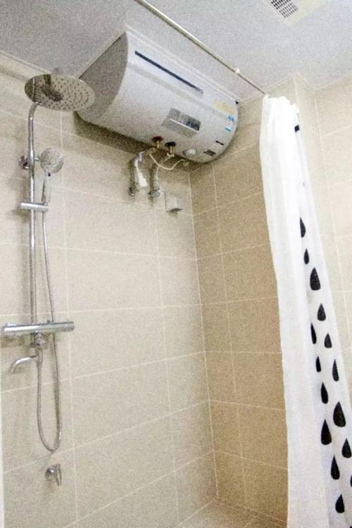 家里热水器离厕所远，每次用热水时都要放好多冷水，感觉既浪费水又浪？-图3