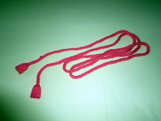 古代女子系红绳的红绳断了什么意思？（红绳断了的含义）-图1