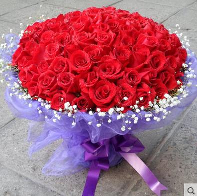 给女朋友送花一般送哪些花，送多少支，分别代表什么含意？（送什么花的含义是什么）-图1
