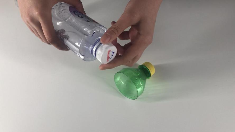 塑料瓶吹瓶过程中爆瓶怎么办？（吹破含义）-图1